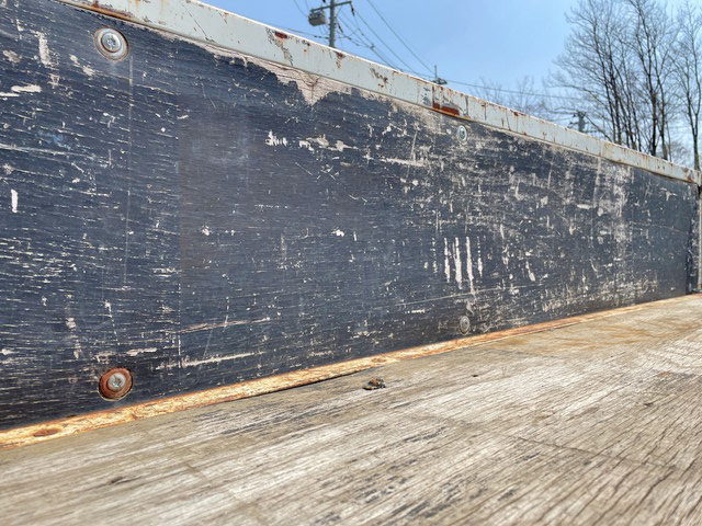 三菱ふそうキャンター平ボディ小型（2t・3t）[写真13]