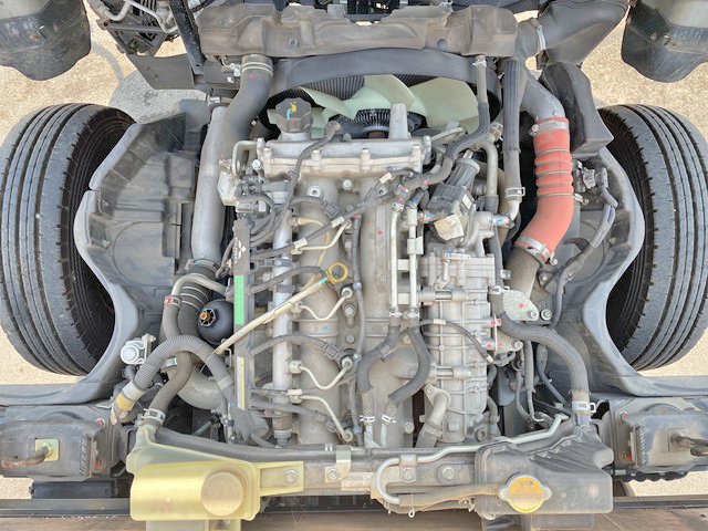 三菱ふそうキャンター平ボディ小型（2t・3t）[写真24]