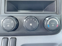 三菱ふそうキャンター平ボディ小型（2t・3t）[写真35]