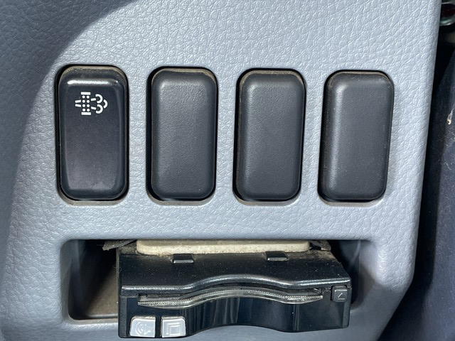 三菱ふそうキャンター平ボディ小型（2t・3t）[写真36]