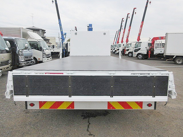 三菱ふそうファイタークレーン4段増トン（6t・8t）[写真10]