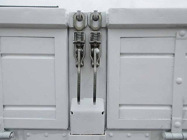 三菱ふそうファイタークレーン4段増トン（6t・8t）[写真12]