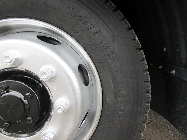 三菱ふそうファイタークレーン4段増トン（6t・8t）[写真25]