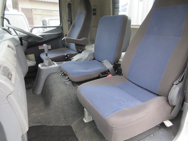 三菱ふそうファイタークレーン4段増トン（6t・8t）[写真31]