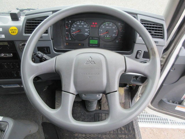 三菱ふそうファイタークレーン4段増トン（6t・8t）[写真33]