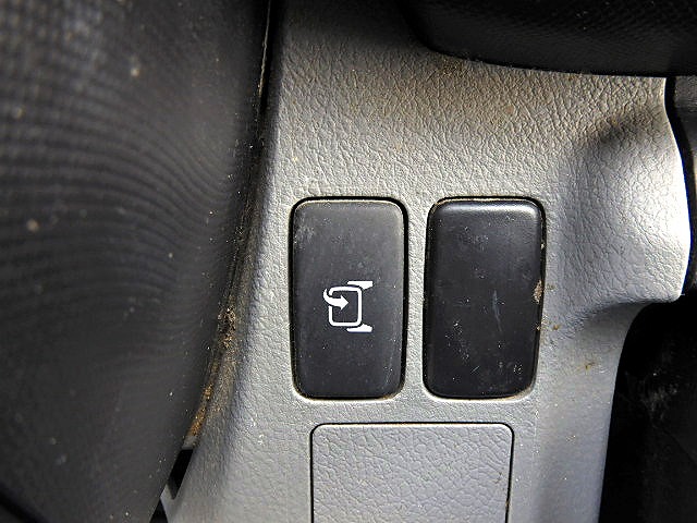 日野デュトロ平ボディ小型（2t・3t）[写真18]