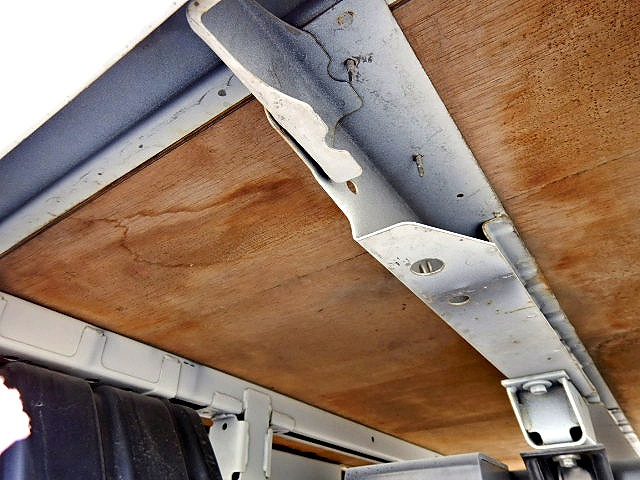 日野デュトロ平ボディ小型（2t・3t）[写真28]