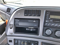 UDトラックスクオントレーラーヘッド（トラクターヘッド）大型（10t）[写真30]