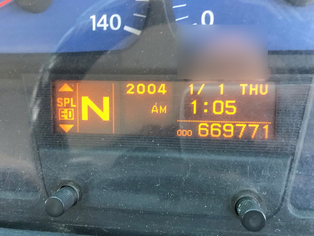 UDトラックスクオントレーラーヘッド（トラクターヘッド）大型（10t）[写真35]