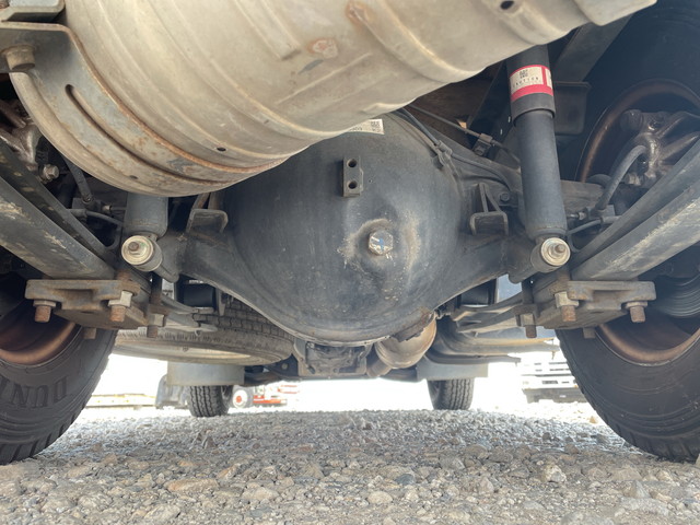 三菱ふそうキャンター平ボディ小型（2t・3t）[写真23]