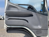 三菱ふそうキャンター平ボディ小型（2t・3t）[写真28]