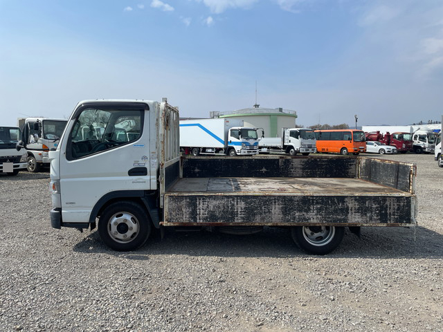 三菱ふそうキャンター平ボディ小型（2t・3t）[写真05]