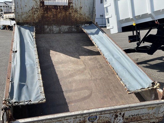 いすゞエルフローダーダンプ小型（2t・3t）[写真12]