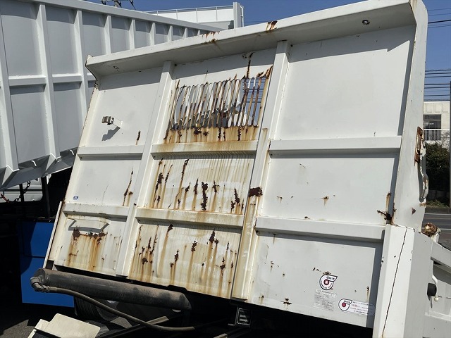 いすゞエルフローダーダンプ小型（2t・3t）[写真13]