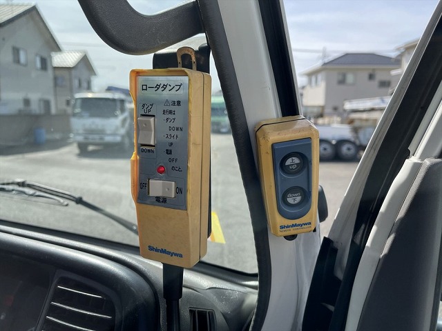いすゞエルフローダーダンプ小型（2t・3t）[写真18]