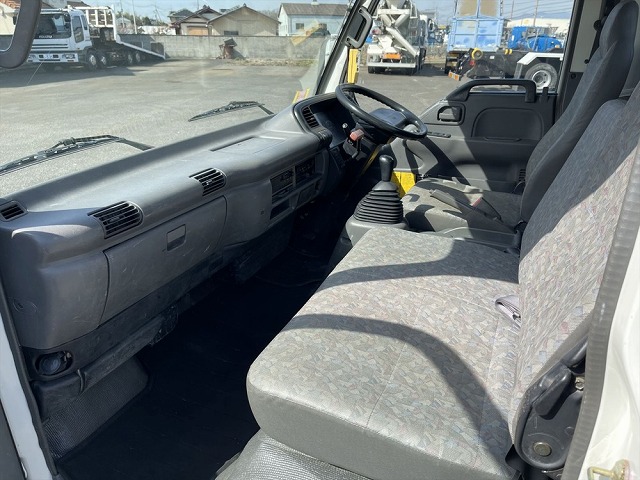 いすゞエルフローダーダンプ小型（2t・3t）[写真25]