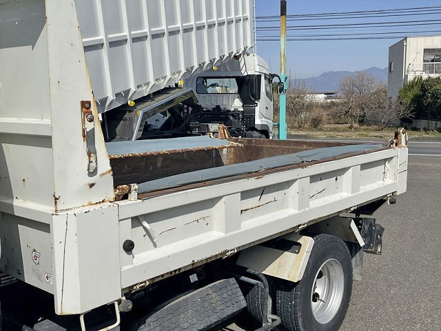 いすゞエルフローダーダンプ小型（2t・3t）[写真07]