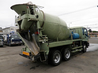 いすゞフォワードミキサー車（コンクリートミキサー）増トン（6t・8t）[写真02]