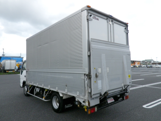 いすゞエルフアルミウイング小型（2t・3t）[写真02]