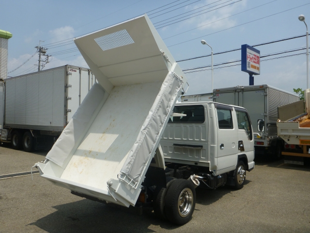 マツダタイタンダブルキャブ・ダンプ小型（2t・3t）[写真02]