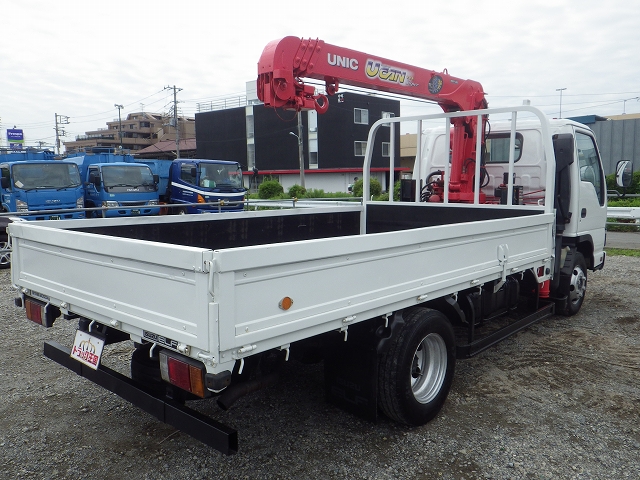 いすゞエルフユニック4段小型（2t・3t）[写真02]