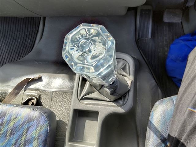 三菱ふそうファイターコンテナ専用車中型（4t）[写真31]