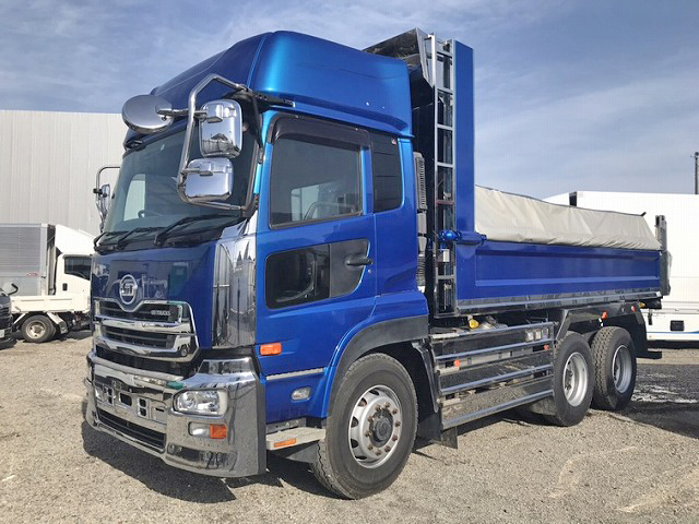 UDトラックスクオンダンプ大型（10t）[写真03]