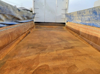 UDトラックスクオンダンプ大型（10t）[写真07]