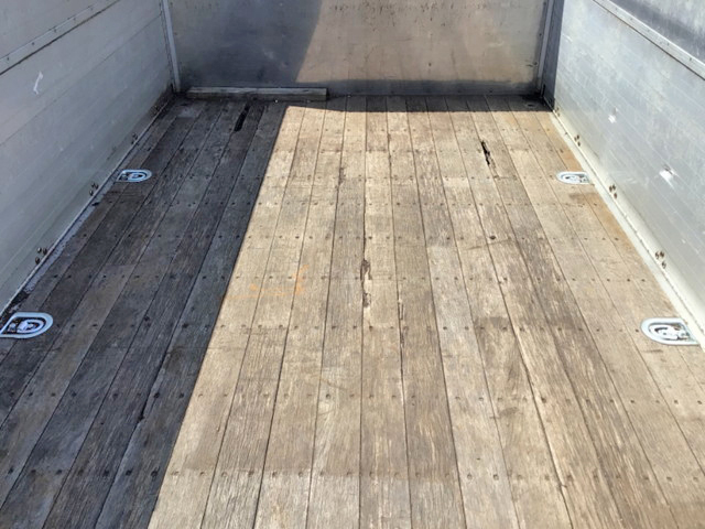 日野レンジャーアルミブロック中型（4t）[写真08]