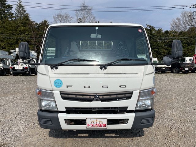 三菱ふそうキャンター平ボディ小型（2t・3t）[写真13]