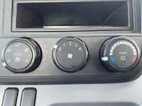 三菱ふそうキャンター平ボディ小型（2t・3t）[写真35]