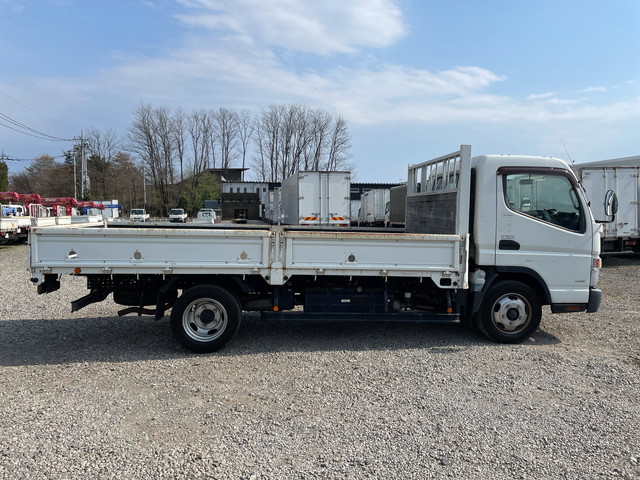 三菱ふそうキャンター平ボディ小型（2t・3t）[写真07]