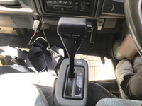 日産アトラス平ボディ小型（2t・3t）[写真21]