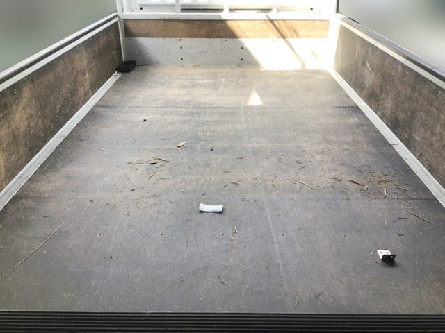 日産アトラス平ボディ小型（2t・3t）[写真09]