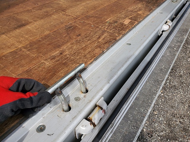 日野プロフィアアルミウイング大型（10t）[写真31]