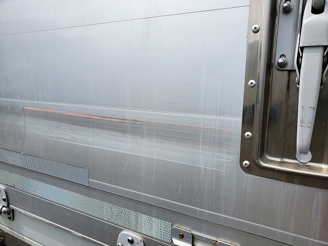 日野プロフィアアルミウイング大型（10t）[写真35]