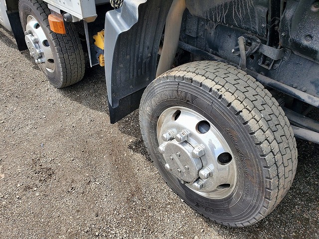 日野プロフィアアルミウイング大型（10t）[写真39]