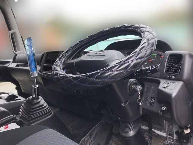 日野レンジャーユニック4段増トン（6t・8t）[写真28]