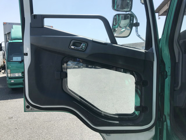 三菱ふそうファイターアルミブロック増トン（6t・8t）[写真24]