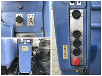 いすゞフォワードパッカー車（塵芥車）増トン（6t・8t）[写真19]