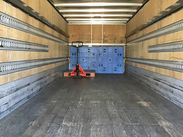 いすゞフォワードアルミバン増トン（6t・8t）[写真11]