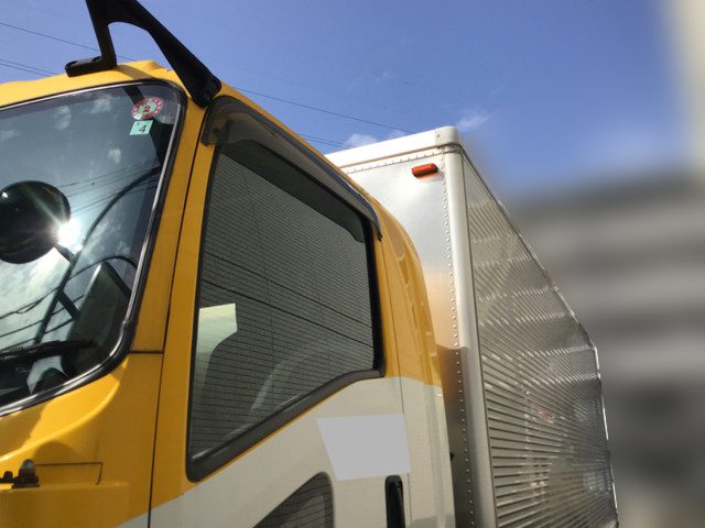 いすゞフォワードアルミバン増トン（6t・8t）[写真03]