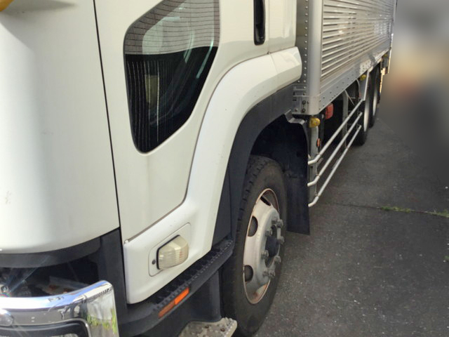 いすゞフォワードアルミバン増トン（6t・8t）[写真04]