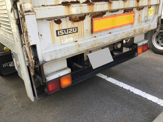 いすゞフォワードアルミバン増トン（6t・8t）[写真06]
