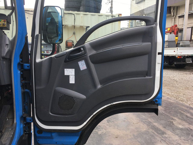 いすゞエルフパッカー車（塵芥車）小型（2t・3t）[写真27]