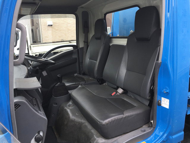 いすゞエルフパッカー車（塵芥車）小型（2t・3t）[写真29]