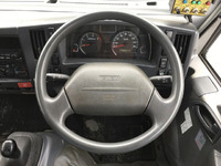 いすゞエルフパッカー車（塵芥車）小型（2t・3t）[写真33]