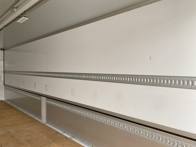 三菱ふそうスーパーグレートパネルウイング大型（10t）[写真14]