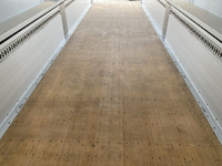 三菱ふそうスーパーグレートパネルウイング大型（10t）[写真15]