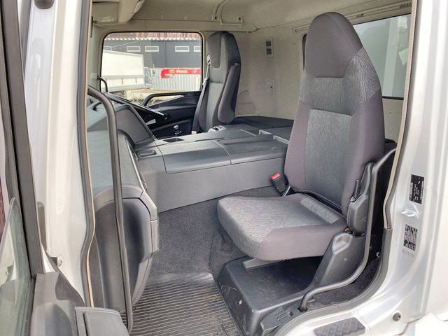 三菱ふそうスーパーグレートパネルウイング大型（10t）[写真30]